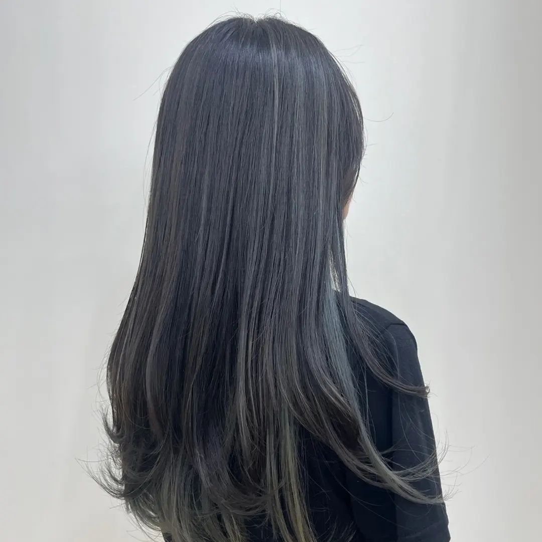 인생 첫 염색😌🍀

오예 ~ 유림 점장님 드디어 뵀다. 🙌🏻

rado_yulim