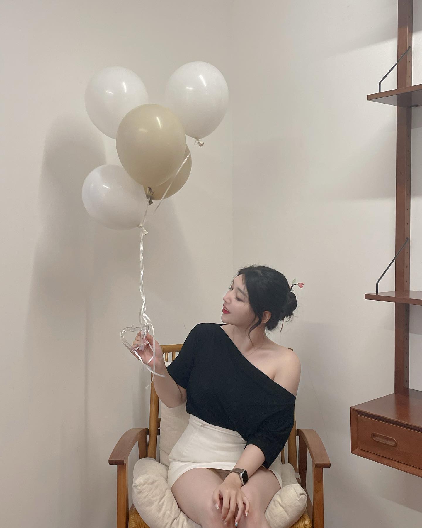 한창 풍선 좋아할 나이 27살💛