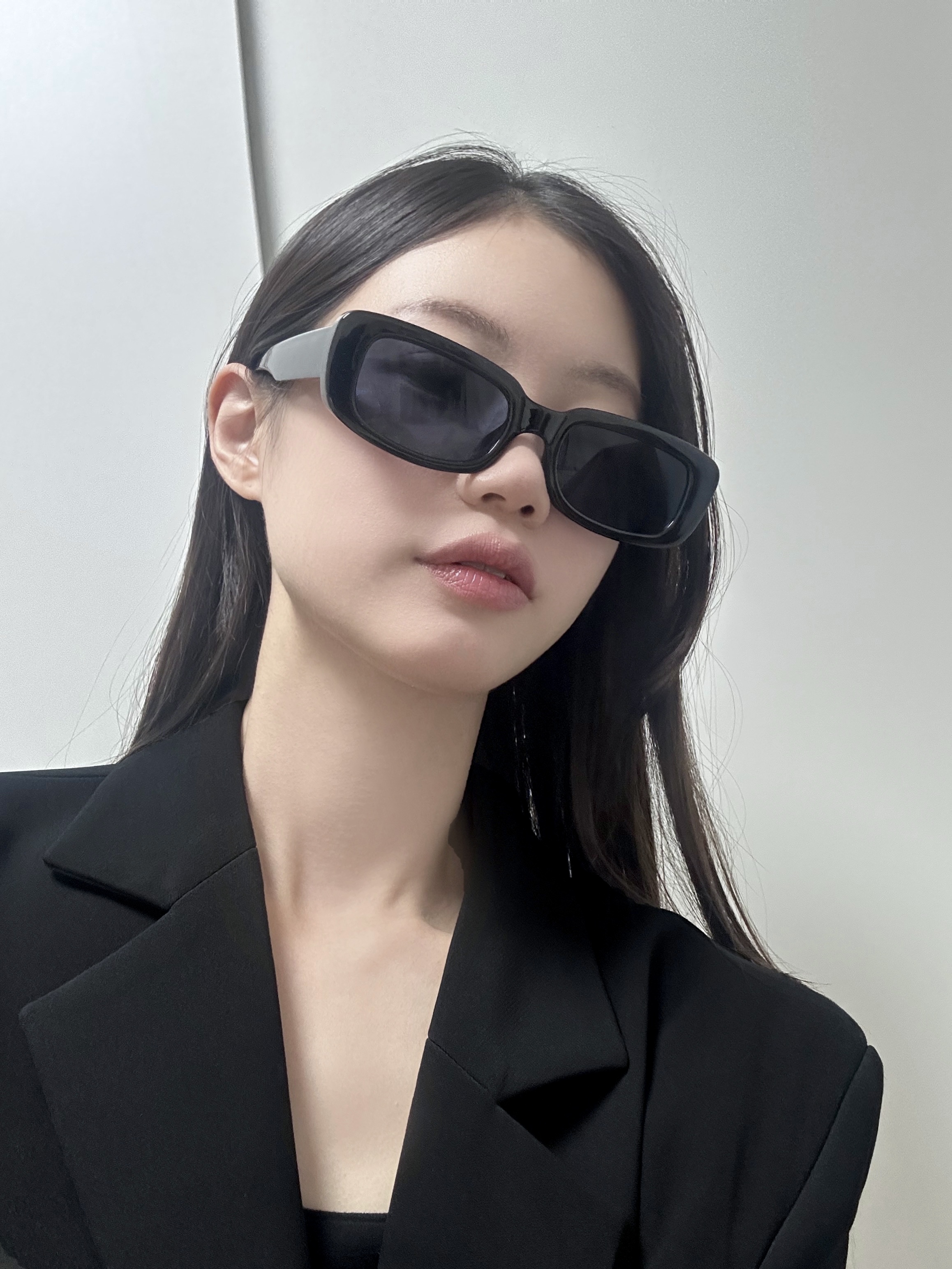 [SeeChic] 볼드 스퀘어 패션 검정 뿔테 자외선 차단 선글라스 S2