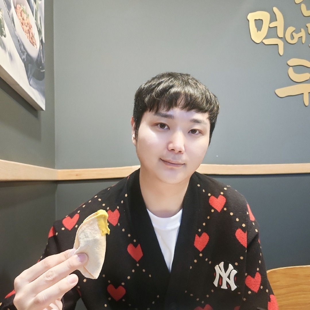#협찬

🍴두끼 타코
👉즉석떡볶이로 사랑받고있는 두끼떡볶이에서 두끼타코 피에스타가 시작되었어요~

👉타코ZONE 
타코소스 4개나 준비되어있구 좋아하는 메뉴를 또띠아+폴드포크+소스+야채 이런식으로 취향에 맞게 조합해서 먹을수있어 너무 행복😍

👉매일 11:00 ~ 22:00
 (입점마감 : 20:30)
 (셀프바 마감 : 2130)

#두끼 #두끼타코 #두끼타코피에스타 #두끼인천검단점 #검단맛집