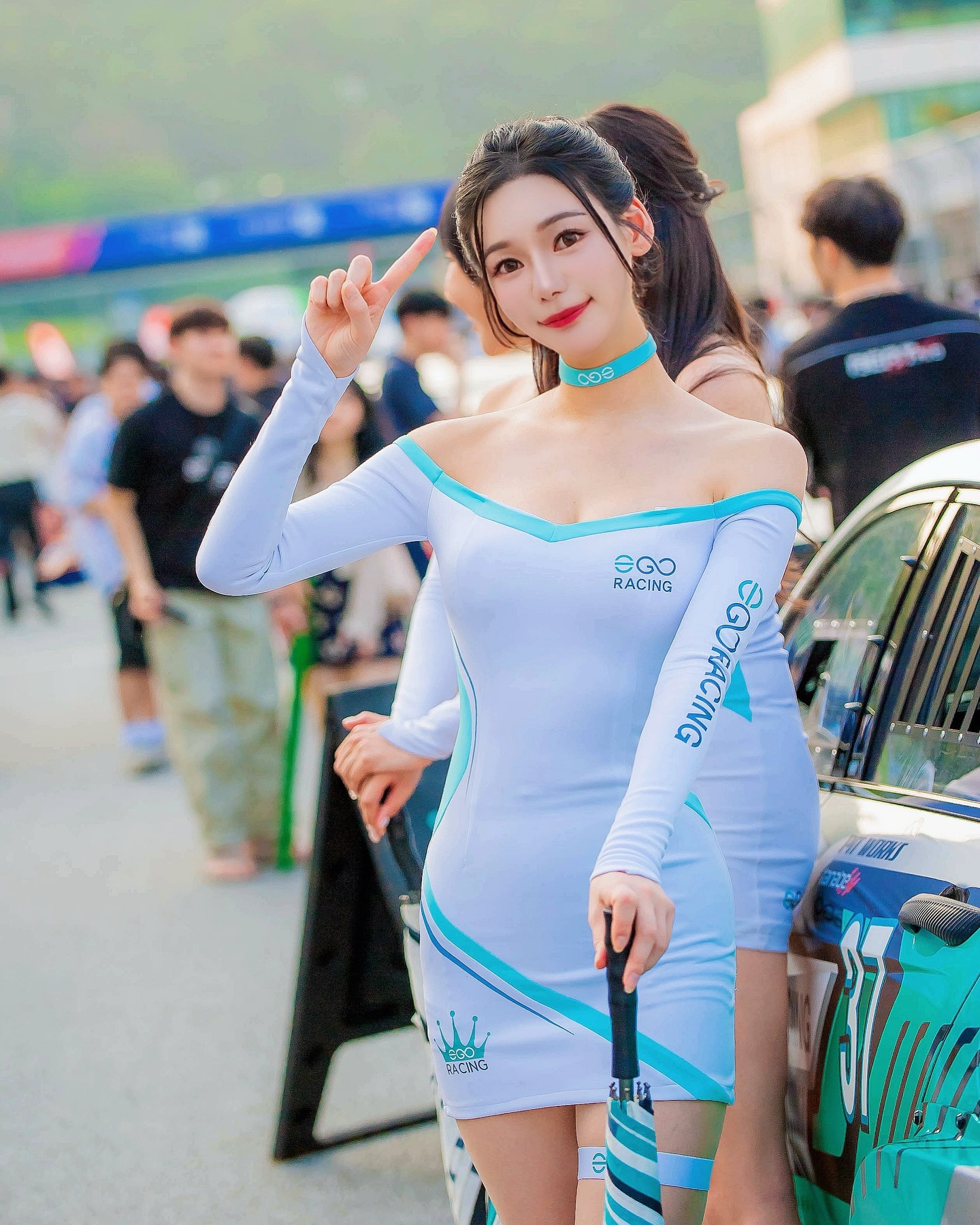 다음 일정은
7월 28일(일) KIC 영암
8월 8일(목) 포즈 전남 광주
각각 다른팀과 새로운 유니폼으로 만나요?🩵

#레이싱모델 #한설아 #슈퍼레이스 #이고레이싱팀 #그리드워크