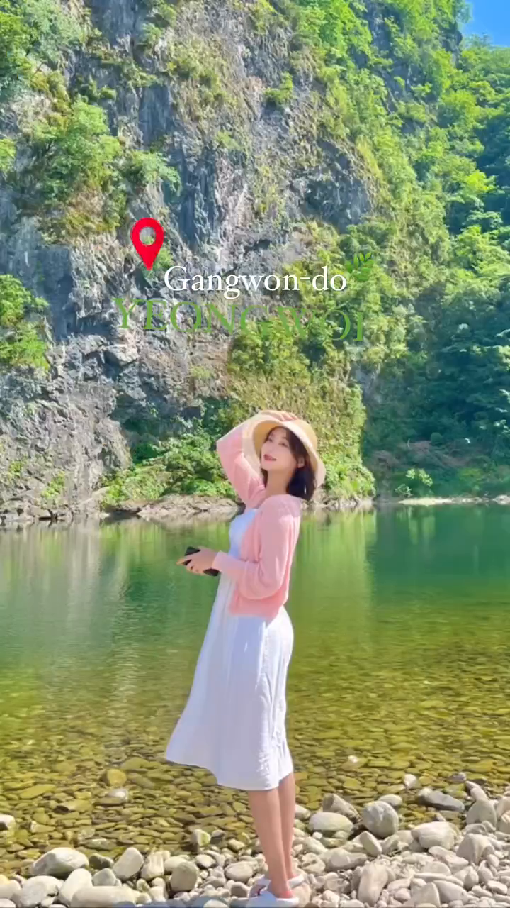 ☀🌿🫶🏻

맘에 든 사진 한 장으로 무작정 간 영월
계획도 있는 듯 없는 듯 도착해서 숙소 잡는 P들의 여행
결과적으론 맘껏 행복 누비고 옴˚₊·—̳͟͞͞♥
이상 야호 . 😜💕

-

#여행스타그램 #강원도여행 #영월여행 #강원도영월 #강원도계곡 #한반도습지 #돌개구멍 #여행에미치다 #국내여행추천 #여행릴스 #영월추천