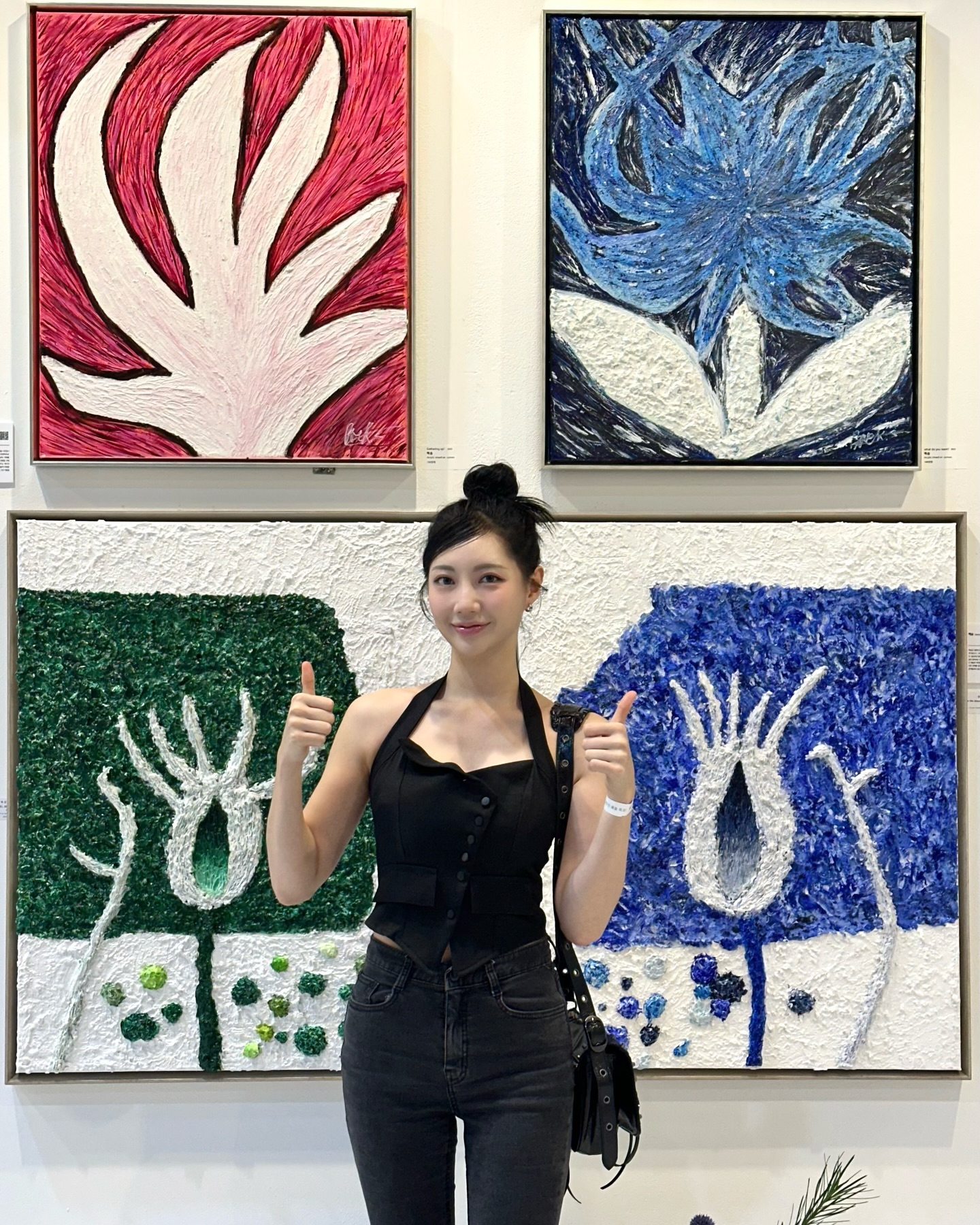 이 날 사진이 잘 나왔길래 그냥🤭

#세텍 #아트페어 #setec #artfair #selfie