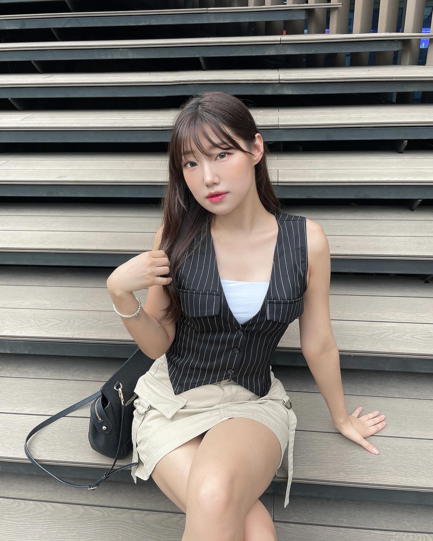 🫧💭🖤⛓️🕶️👜

oliveyoung_official 
oliveyoung_mag_official 

제가 올리브영 인플루언서 셔터브리티 2기 활동에 이어 감사하게도 3기까지 함께 활동하게 되었어요 ! 😉🖤🫒

특히나 이번에는 ‘셔터브리티 PRO’가 되어서 더욱 다양한 활동을 선보일 예정이니 많은 기대 부탁드립니다 !! 💭🎀

#올리브영 #셔터브리티 #셔터 #올리브영셔터 #oliveyoung