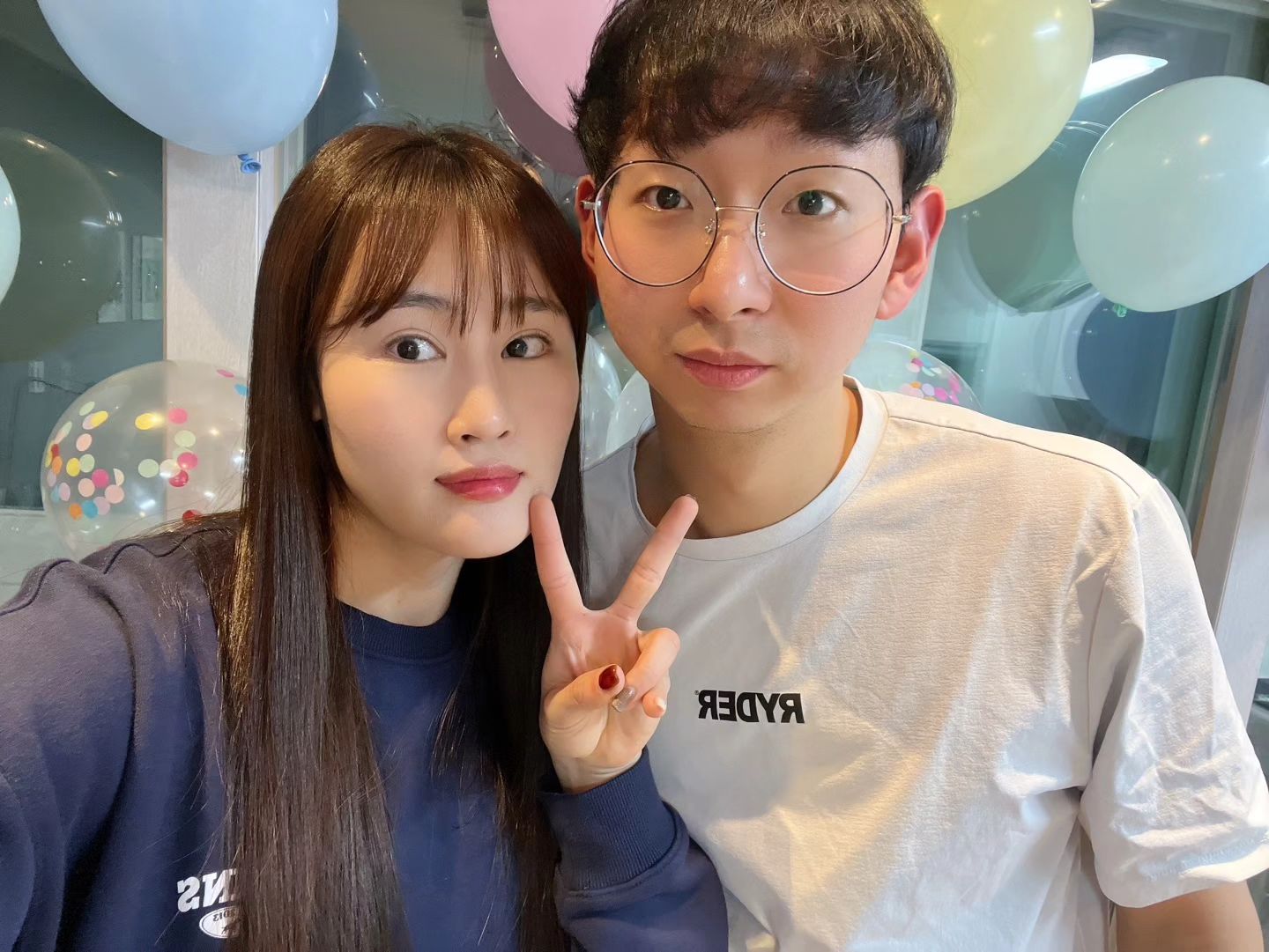 정후니랑 8번째 크리스마스 🎅
내년에는 더 알차게 보내자꾸나 💛
#근데왜나만늙어?