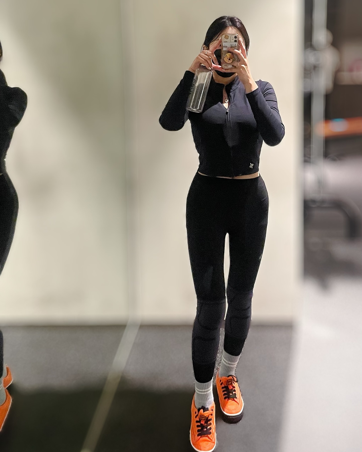 #협찬

탄력있게 무릎보호해주고 운동능력 향상시켜주는
#웰럽무릎보호대 🔥

m사이즈인데 신축성 좋고 하체할때 무릎에
무리가 가지않아서 운동할맛 캬👍🏽👍🏽

특허받은 제품으로 검증되고 안전한 웰럽무릎보호대로

헬스인들에게 적극추천!!!✨

#오운#헬창#헬린이#웰럽 #무릎보호대#헬스#운동하는여자
#운동하는남자 #운동하는직장인 #운동소통