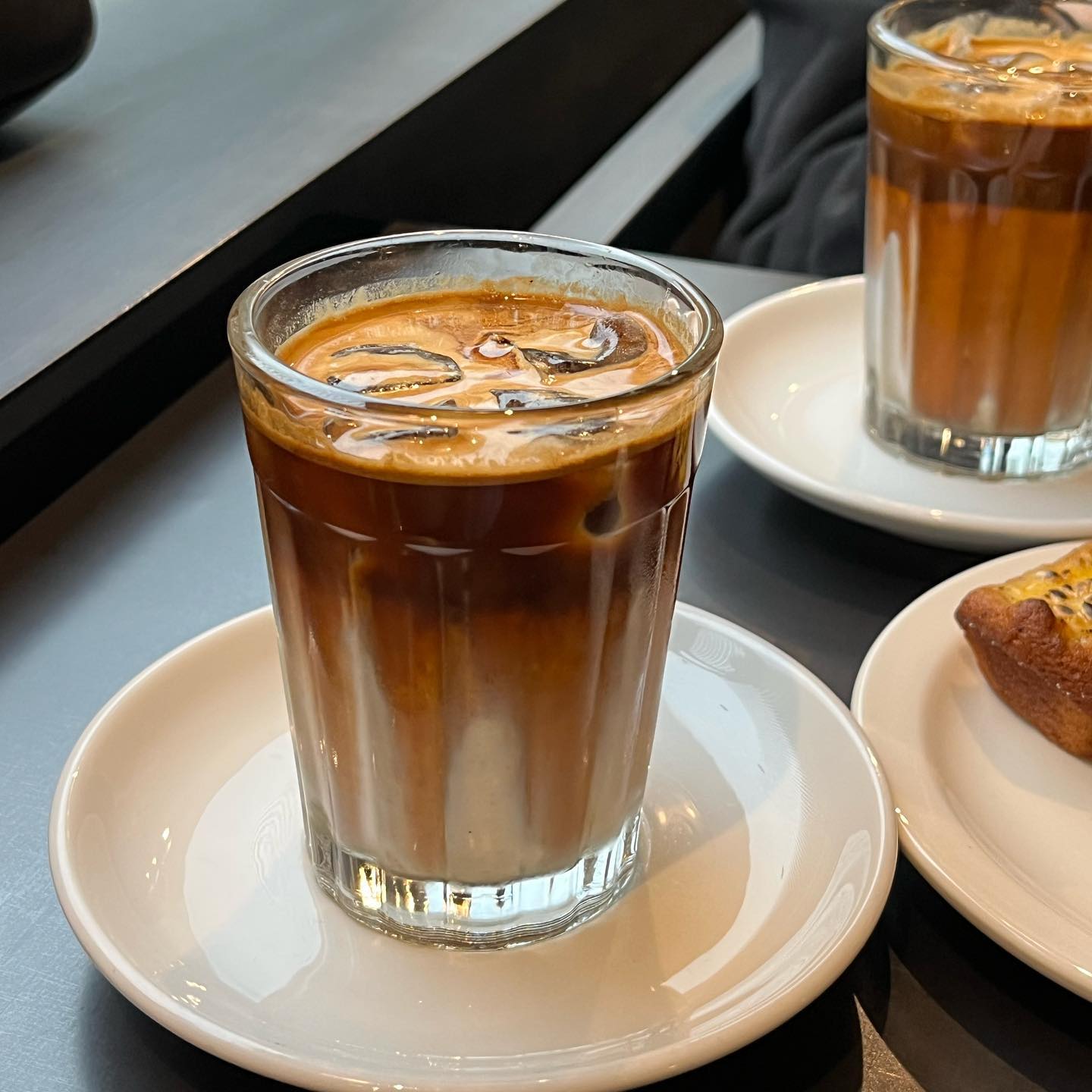 언제가도 맛있는 더기커피 🩶♥️
휘낭시에 먹꼬,,또 포장해버렸잖아요,,