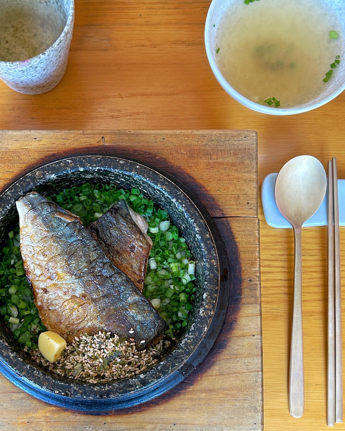 야밤에 고등어솥밥 먹고 싶어서 말이야,, 😢😢 

#봉산동맛집 #선분