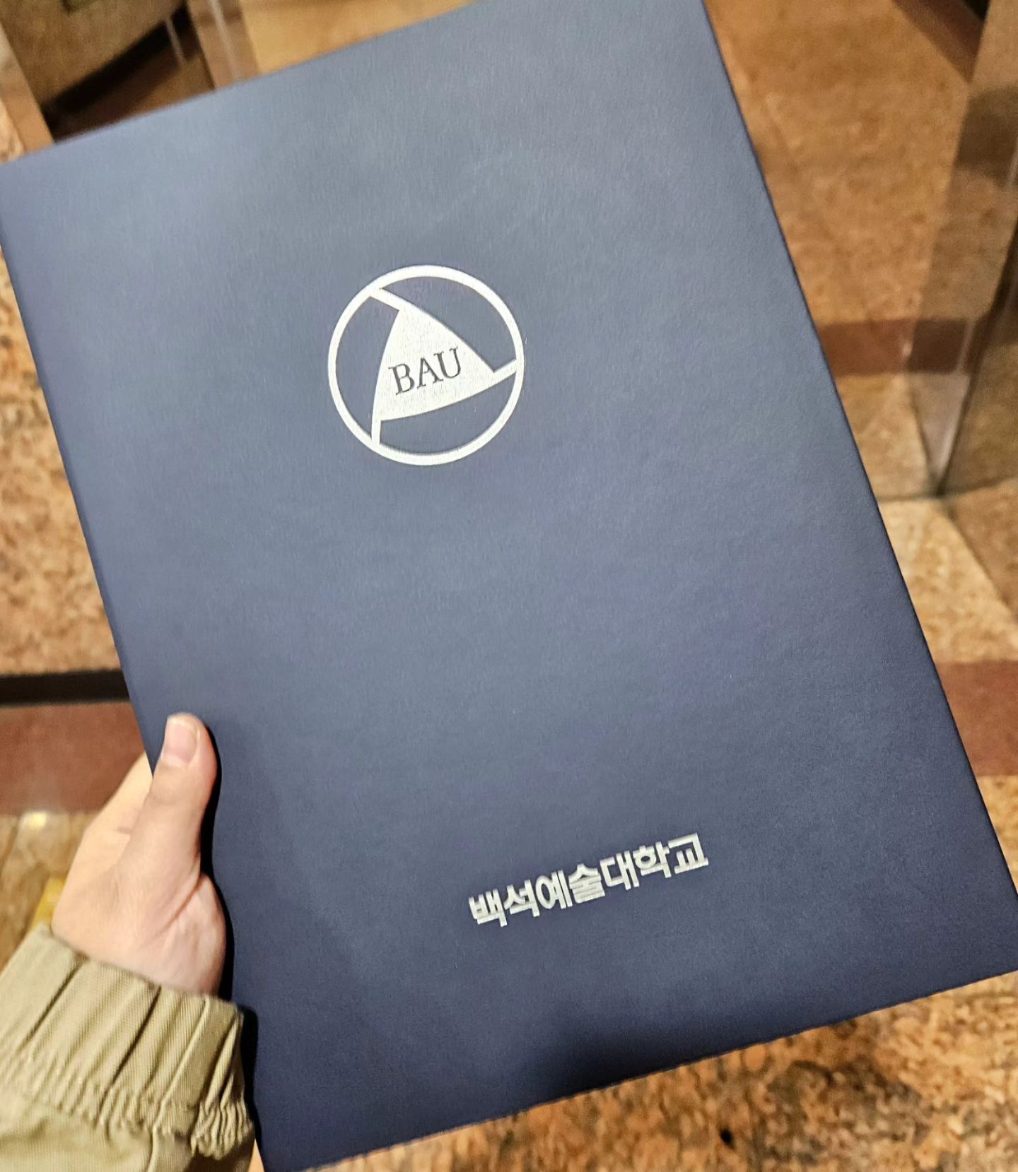 졸업 언제하지... 그랬는데 어느새 졸업했다🎓
시간은 언제나 빠르구먼😎