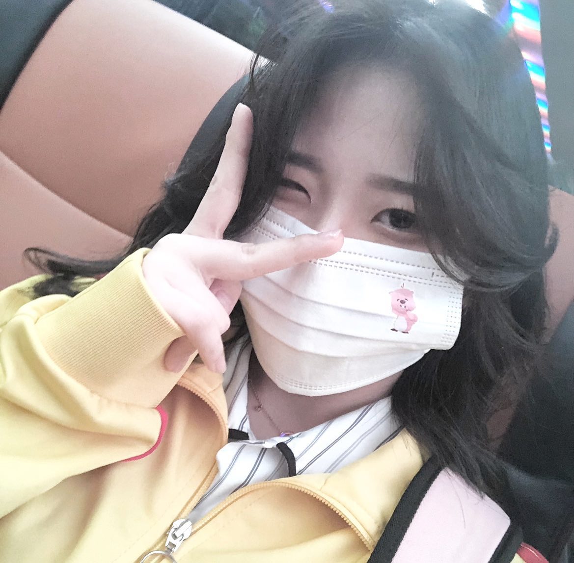 라떼는 마스크에 판박이 붙이는게 유행ㅇㅣ었어

#04 #2021