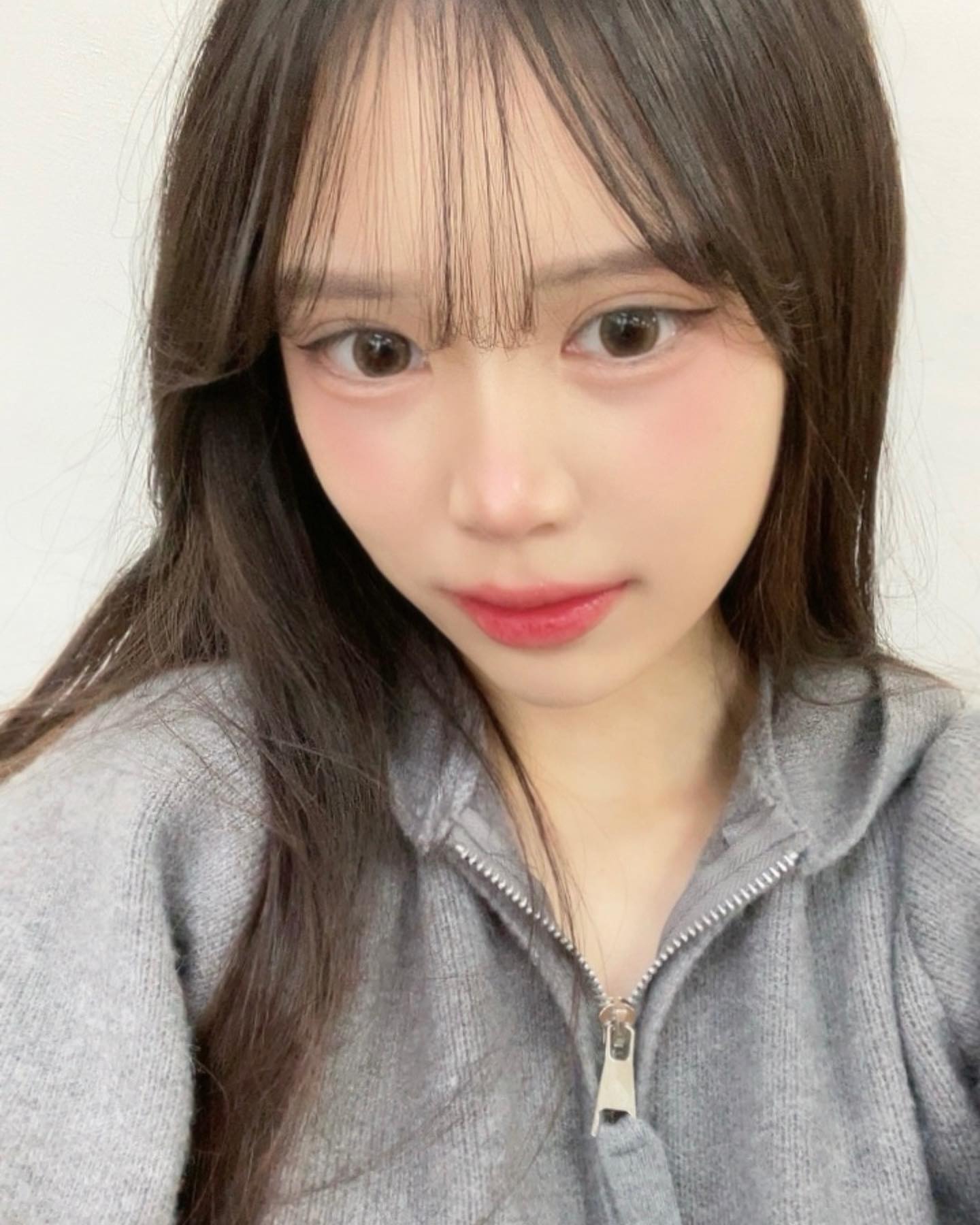 #협찬 #제품협찬 

⭐️바스토 원데이 #하레나카멜 

① 흔하지 않은 카멜브라운 컬러 
② 자연스럽고 은은하게 표현 가능 
③ 고양이 상에게 딱 맞는 무드 연출 

1Day / 전체직경 14.2mm / 그래픽직경 13.0mm

#미문도 #mimundo #미문도렌즈 #윙크렌즈 #y2k #05