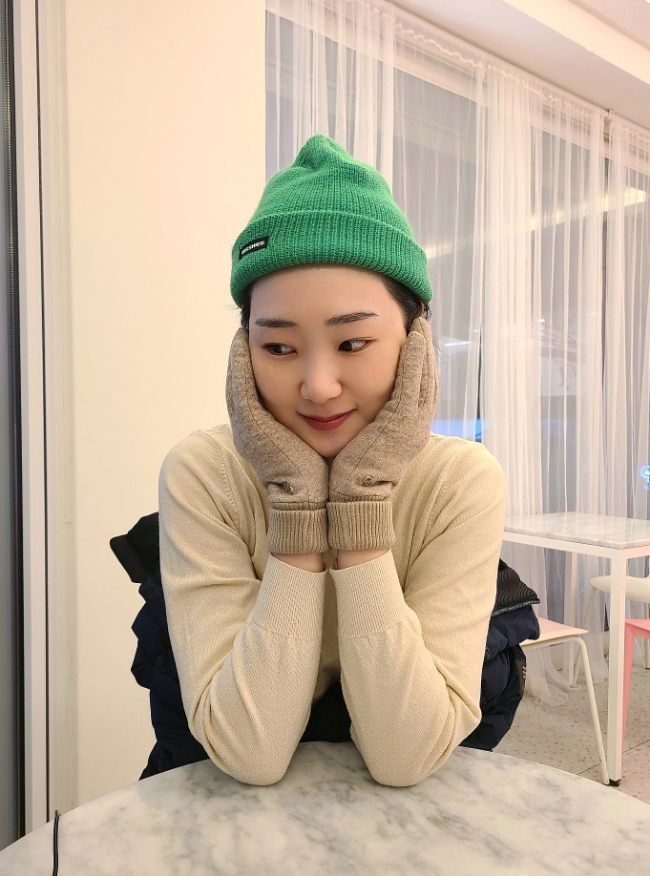 어떤 옷에도 잘 어울리는 크로커다일 스마트폰터치장갑 라이트베이지 겨울 모장갑