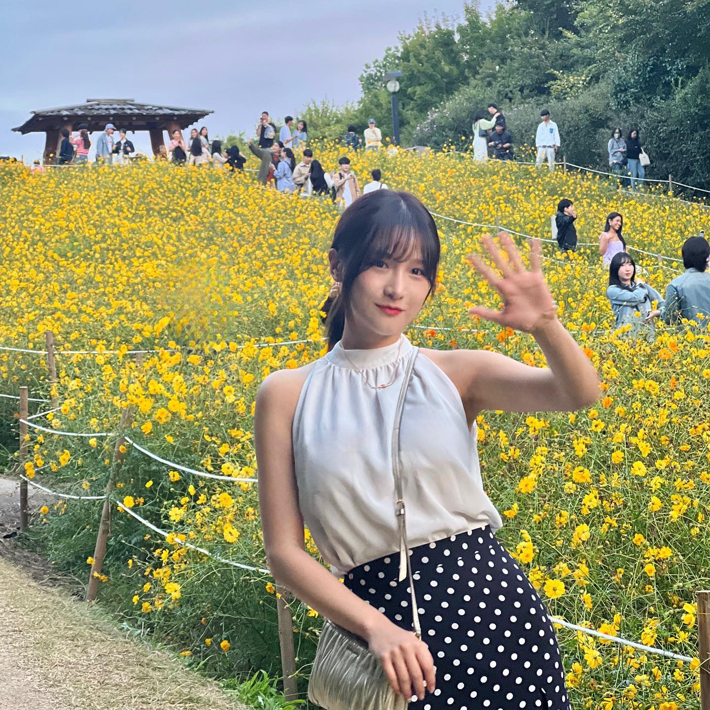 숨은 소윤이 찾기🌼
#올림픽공원 #들꽃마루