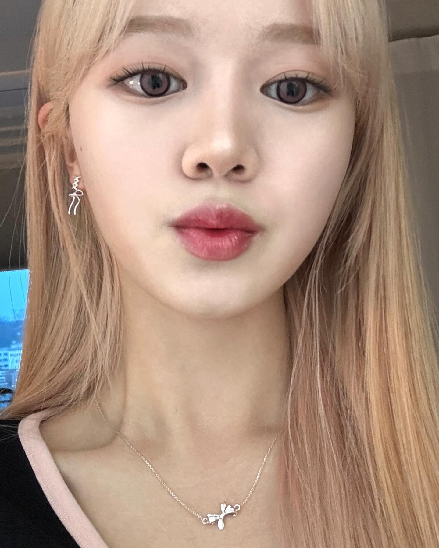 #제품협찬

눈에도 발레코어룩 장착,,♥ 

#마이피픈 #피픈 #플래쉬렌즈 #뮤아로지 #핑크렌즈 #발레코어 #렌즈추천 #데일리렌즈 #일상 #셀피