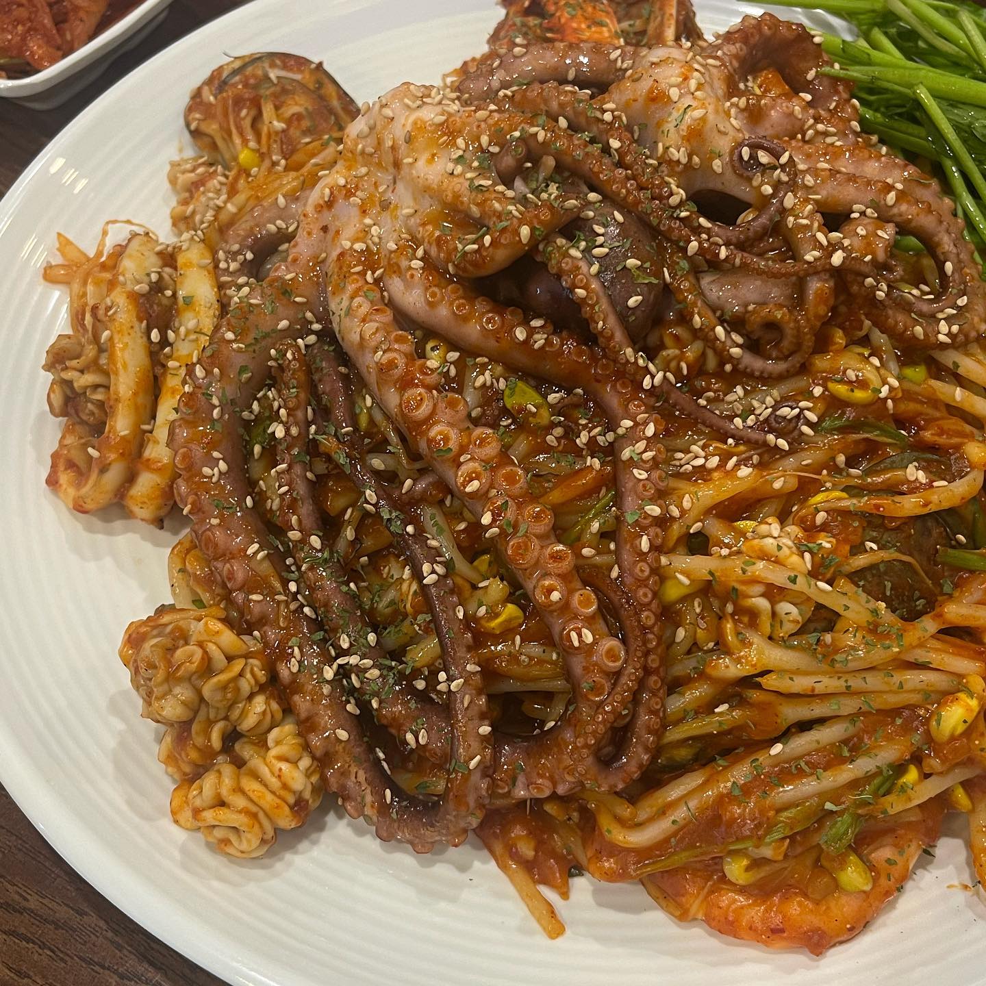 진짜 오랜만에 먹는 낙지찜 ~~ 
강남역에서 찾아낸 맛집 🤍

#해담아구찜 #강남맛집 #강남역맛집 #강남아구찜 #강남해물찜