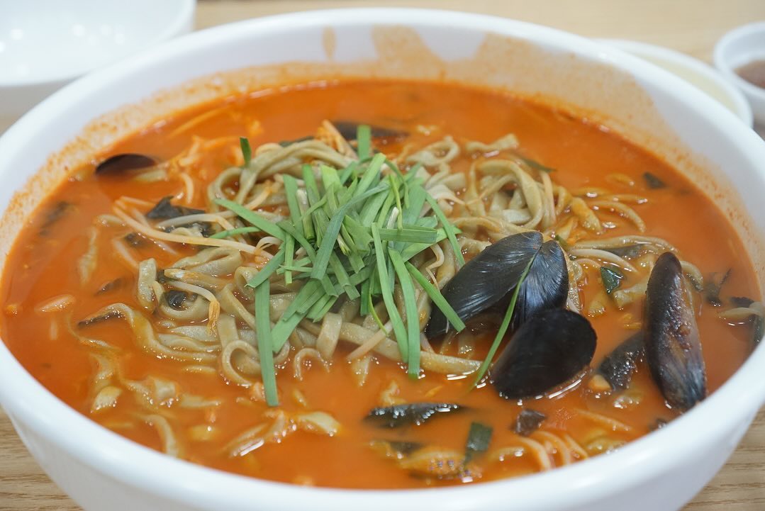 집에서 멀지 않은 경주 맛집:)
#양남해물칼국수황성점