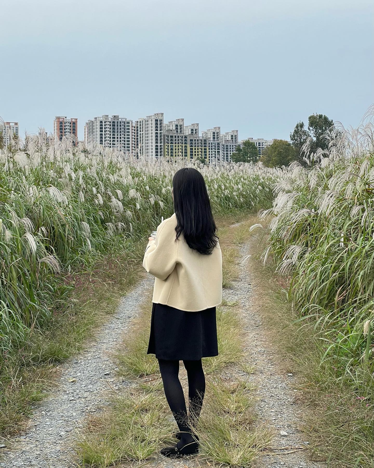 삼각대가 없으니 따로 찍는 수 밖에🥲
가을냄새조오타🌾🍂🍁