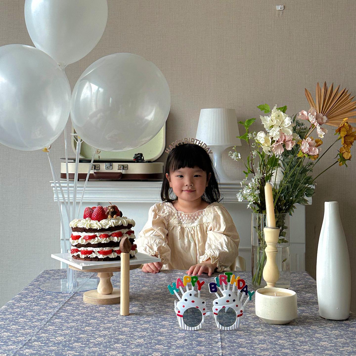 유주 5살 생일 하루 전
사진으로 남기기🖤
미리 생일 축하해 내보물