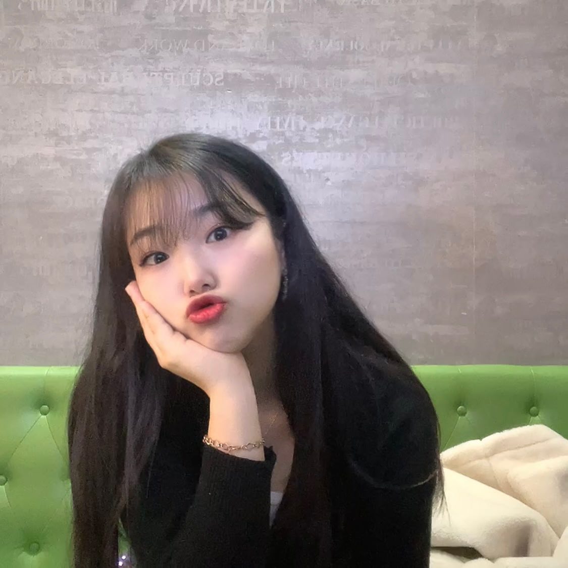 그냥 바보 같은데 예쁘다니까 올려보는
.
.
.

#셀카스타그램 #좋반 #일상 #일상스타그램 #일상소통 #02 #01 #00 #학생 #인친 #대학교 #소통 #선팔 #맞팔 #먹스타그램 #팔로우환영 #좋아요 #좋아요반사 #첫줄 #셀카 #좋아요반사#맞팔환영 #직장인 #좋아요테러반사 #셀카그램 #남찍사 #남찍사그램 #일상 #일상그램 #일상기록 #ootd #오늘