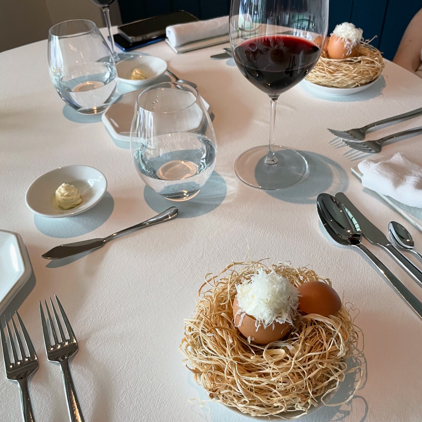 Hermitage, French dining🇫🇷
made with local ingredients from Jeju🍊