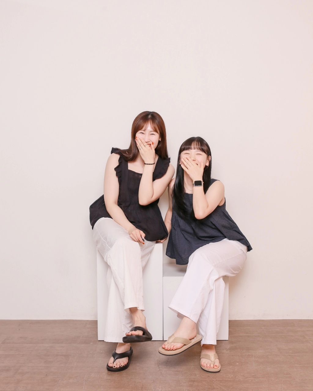 #아홉수 #우정샷 #기분전환성공 
웃고 울고 했던 20대에 항상 내 옆에 있던 애랑 
계획 없이 돌아다녀도 실패란 없던 우리 ,
앞으로 30대도 실패없이 놀고 먹자 👭🤍