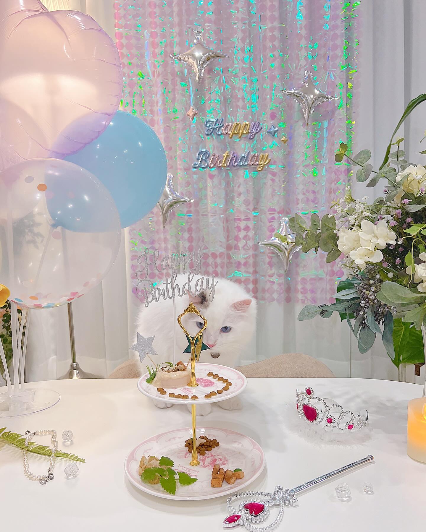 내 새꾸 첫 생일💖🎂✨

이런 준비를 처음해봐서 
부족하구 어설펐지만
니엘이가 좋아하면 됐오🫶💕

아프지말구 건강하게
엄마 곁에 있어죠!💖