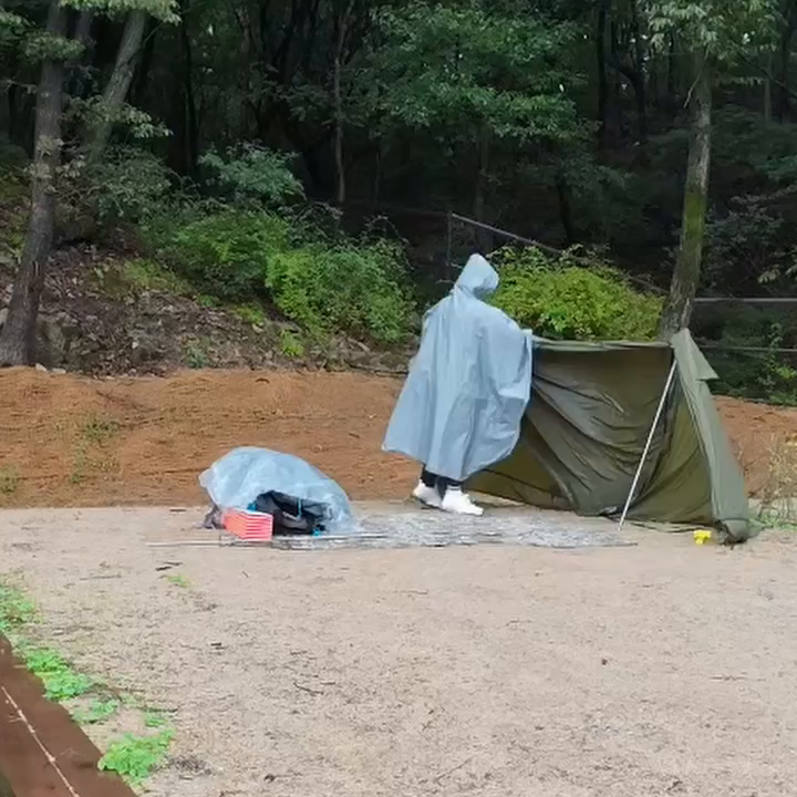 북한산 사기막야영장 우중캠핑 :)
빗속 개고생 철수중입니다 ㅋㅋ 😅

bgm출처. 유튜버 브금대통령(마마무마마)

#사기막야영장 #북한산국립공원야영장