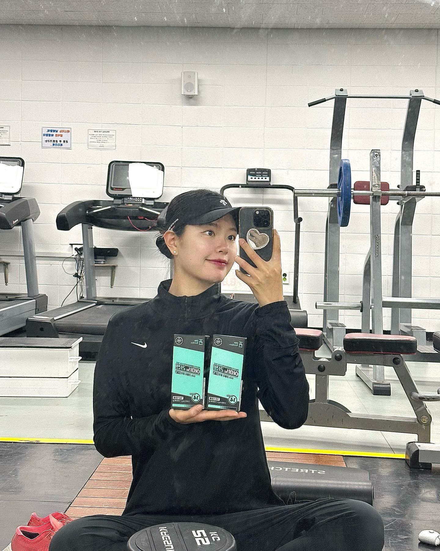 ⠀
아미노리젠의 꿈✨
⠀
-옆장 넘겨서 확인하기-
⠀
⠀
e4a_nutrition 
weenwin_official 
⠀
#아미노리젠 #운동회복 #근육회복 #운동루틴 #운동인 #운동하는여자 #운동일기