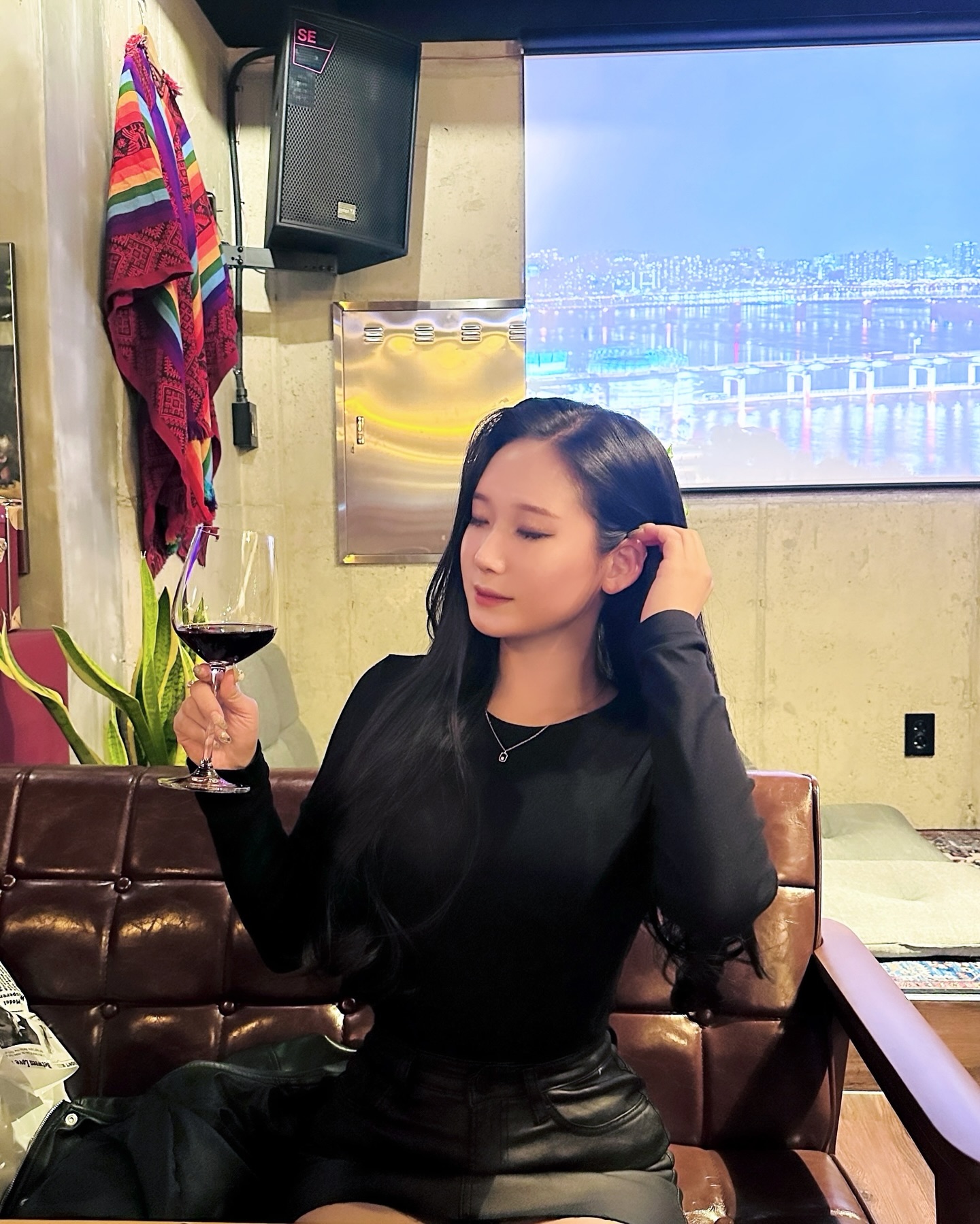 🍷냐미🍷
.
.
.
#일상 #일상그램 #와인 #와인스타그램 #redwine #indomitagranreservapinotnoir #wine #🍷