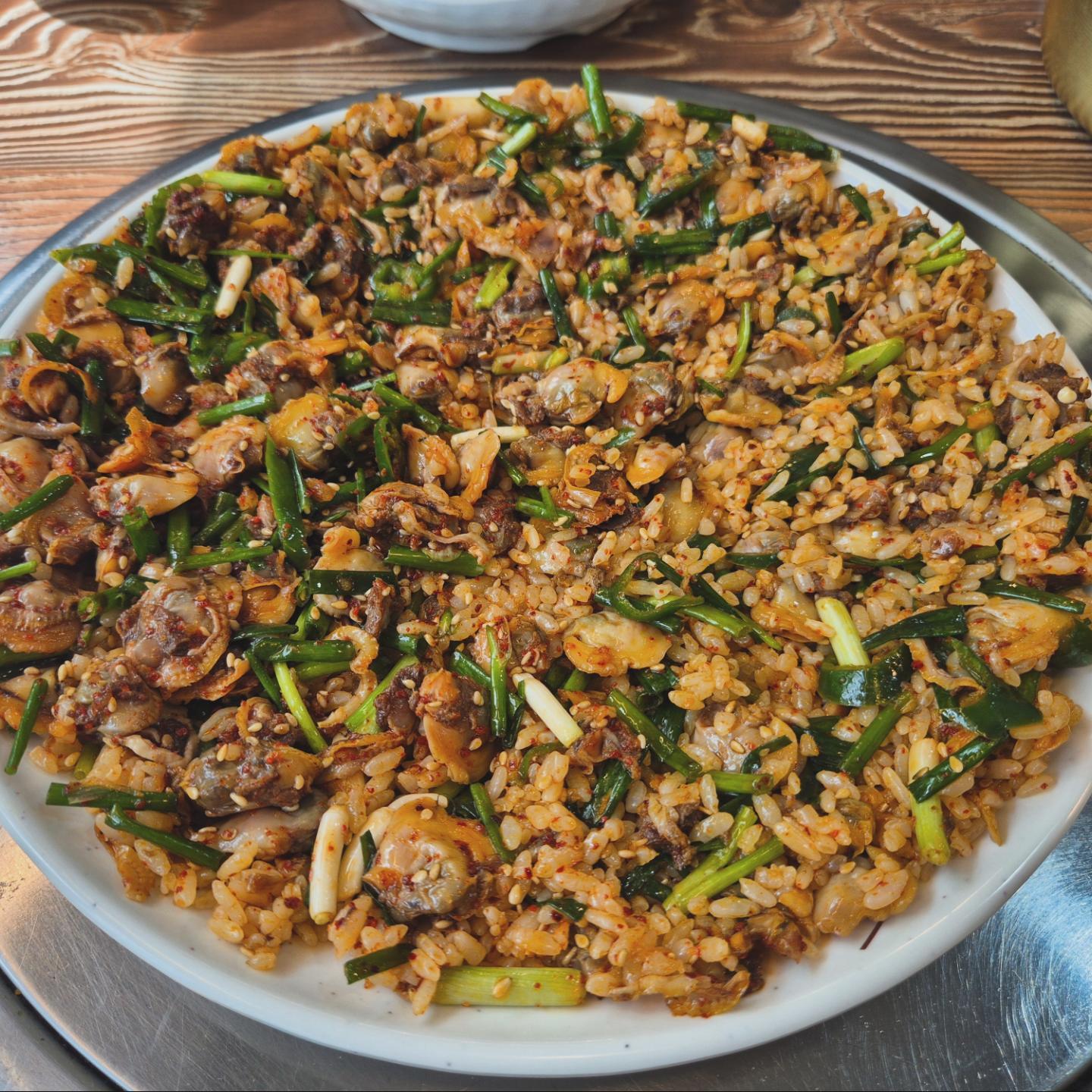 #광고 #협찬

일산 라페스타에서 맛있는 꼬막 비빔밥, 꼬막무침 찾는다면
 '강릉엄지네꼬막 일산 라페스타점'이랍니다.

간이 자극적이지 않아 더 담백하고 깔끔하게 먹기 좋았어요😊

#강릉엄지네꼬막집 #강릉엄지네꼬막 #강릉엄지네 #강릉엄지네꼬막라페스타
#강릉엄지네꼬막일산라페스타점 #강릉엄지네꼬막일산