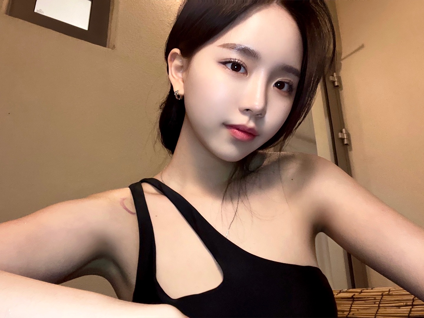 까꿍
.
.
.

 #바디프로필준비 
 #바디프로필스튜디오
#바디프로필컨셉
 #바디프로필의상
 #바디프로필촬영
 #바디프로필식단 #바디프로필전문
 #바디프로필 #바디프로필도전 #pt #운동하는예술인 #부산 #광안리맛집 #사실운동안함