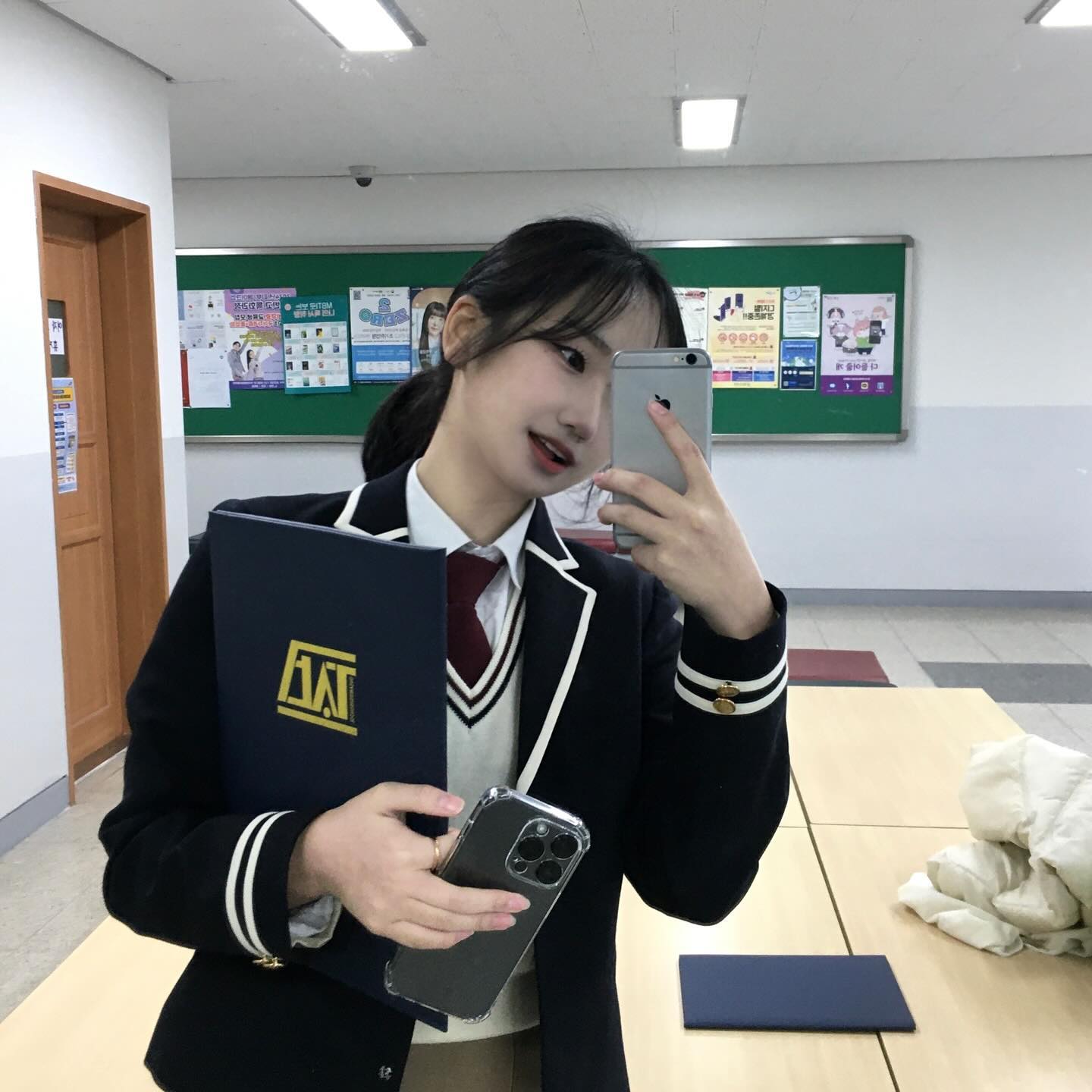 졸업 축하해 ♡