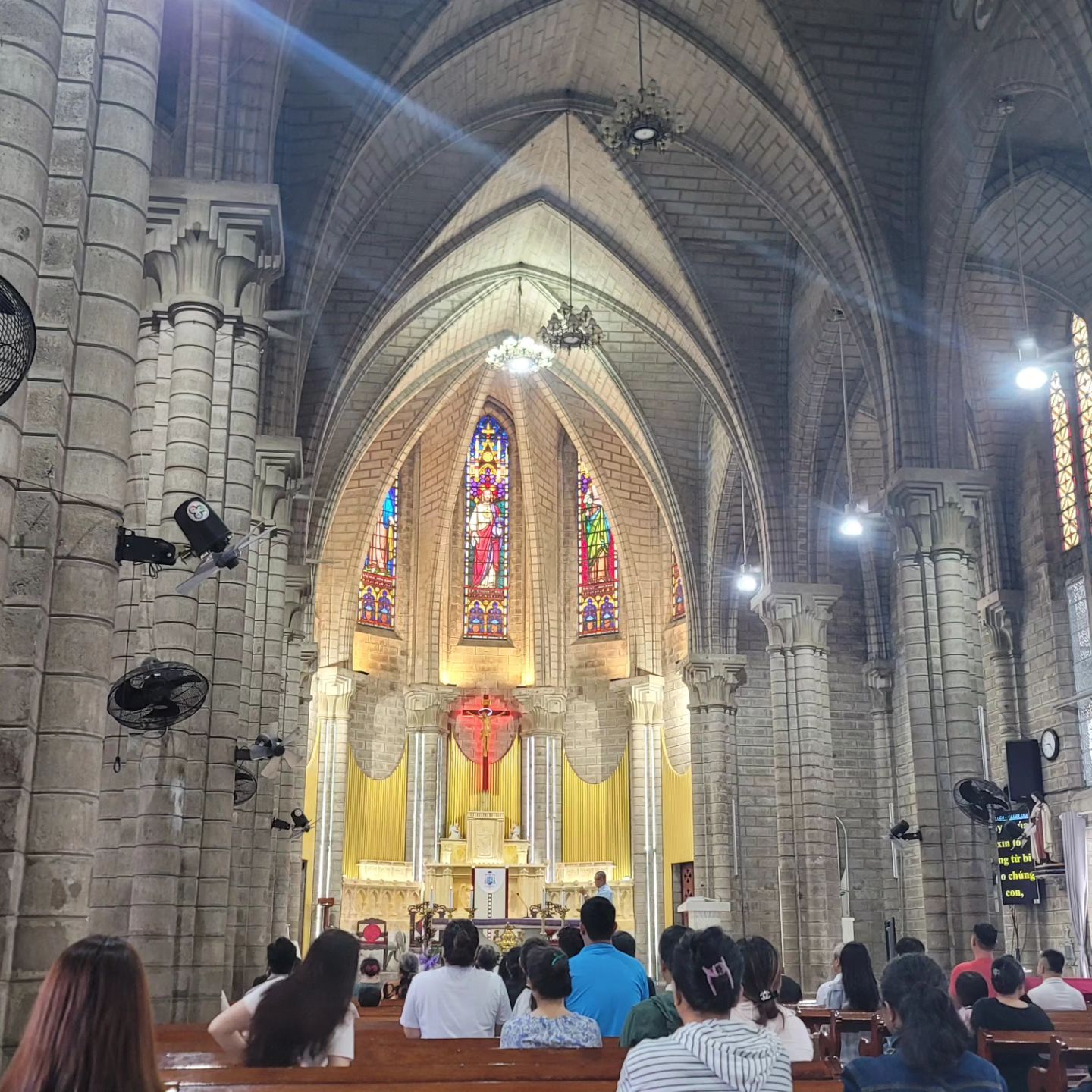 #나트랑대성당⛪️
#여행중미사
#NhaTrangCathedral
#nhatrangvietnam
#나트랑여행