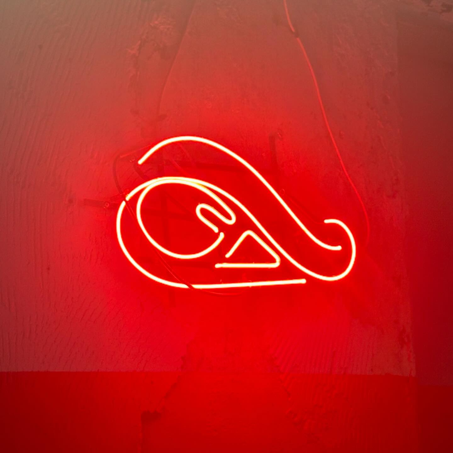 너무 잘먹고다닌 보기드문 하루 ⚡️
.
뭔가 하루가 꽉찬 듯 했던 오늘 
신경쓸 것들도 있고 귀가하니 
이제서야 좀 피로가 몰려온다 😱
.
하루에 끼니를 제대로 챙기기 힘든데
오늘은 정말 배꺼질 틈 없이 너무 잘 먹었다
.
점심엔 팀장님이 회전초밥 사줬는데 
사진이 귀여워서 찍은 미니 카이센동이 전부이고
.
두번째 방문한 수원 스타필드는 
상담한다고 또 구경도 못하고 스쳐다녀오고
.
강남에서 화순언니 만나서 스테이쿠먹고
복숭아 수플레에 수박쥬스까지 알차게 먹고
.
귀가했는데도 배불러서 늦게자야할듯 😨
.
그래도 행복했다 오늘하루🙂
.
.
#럭키비키 #스테이크 #소고기 #행복 ?!
