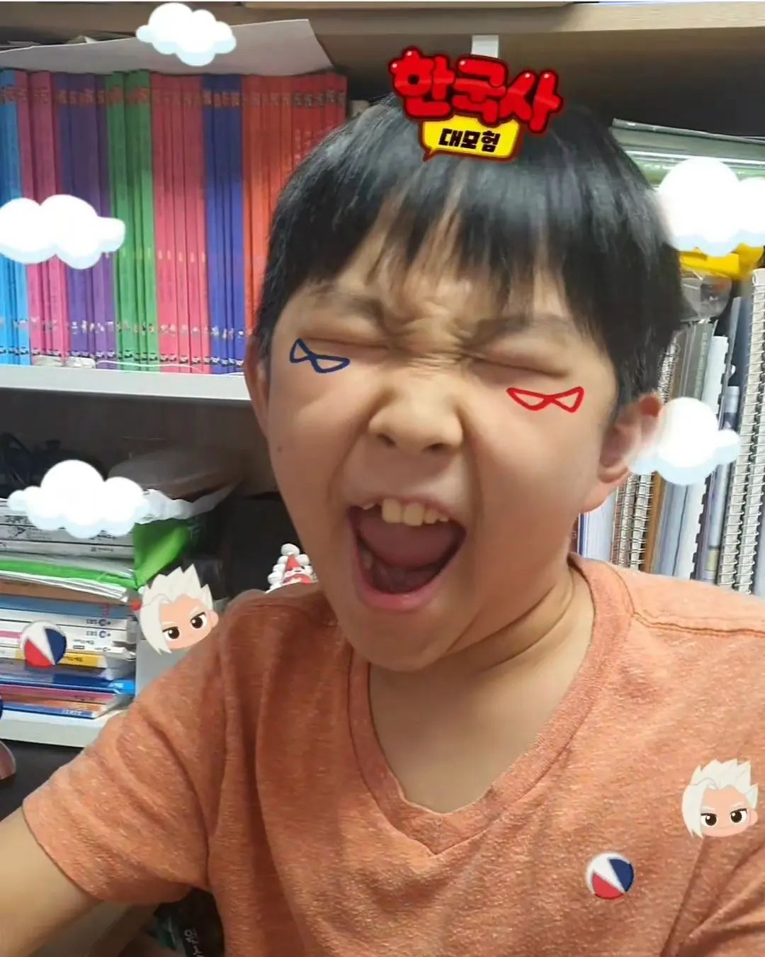 seolsamtv #설민석의한국사대모험이벤트 

한국사대모험 필터이벤트 참여했어요.
움직이는 gif로 하면 엄청 귀엽네요.
캐릭터를 누르면 다른 캐릭터로 바뀐다는
모두 설쌤tv에서 참여해보세요. 

그리고 3월 30일 토요일 오전7시 30분 
설민석의 한국사대모험 애니메이션이 첫 방송이 되요. 

너무기대됩니다.