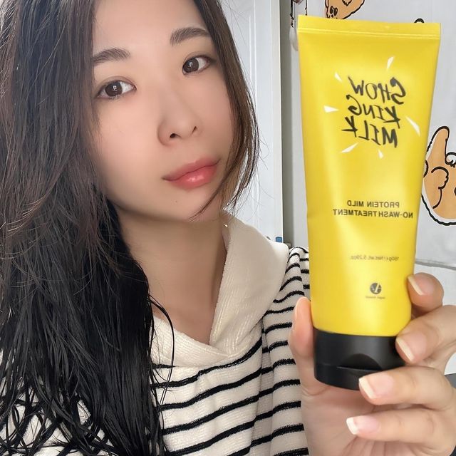 몽이누나🤍 on Instagram: "#광고 [쇼킹클리닉] 쇼킹밀크 프로틴 마일드 노워시 트리트먼트 ✨ 📌젖은머리에 바로 사용할수 있는 편리한 트리트먼트에요! 머리숱도 많고 반곱슬에 부시시한데
