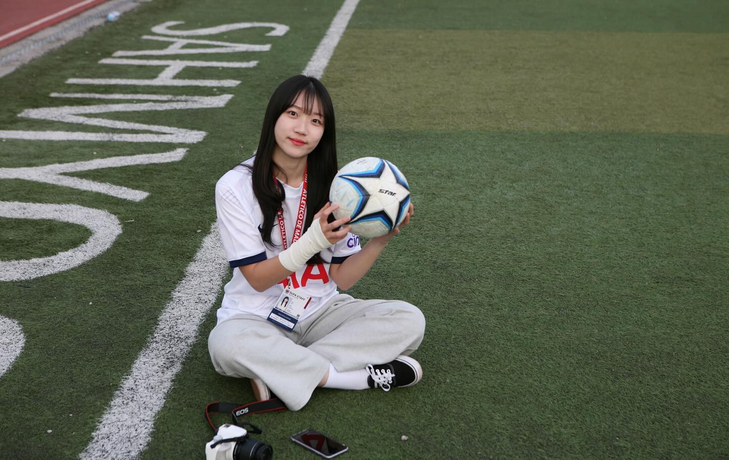 손흥민 팬 10년만에 첫 유니폼🩶
.
.
.
.
.
#토트넘 #토트넘핫스퍼 #토트넘유니폼 #축구 #축구유니폼 #손흥민 #축구선수 #축구스타그램 #축구팬 #축구장 #취미 #스포츠 #운동 #대학생 #24 #00 #일상 #데일리 #사진 #사진스타그램 #사진맛집 #축덕 #해축 #유니폼 #tottenham #tottenhamhotspur #hotspur #EPL
