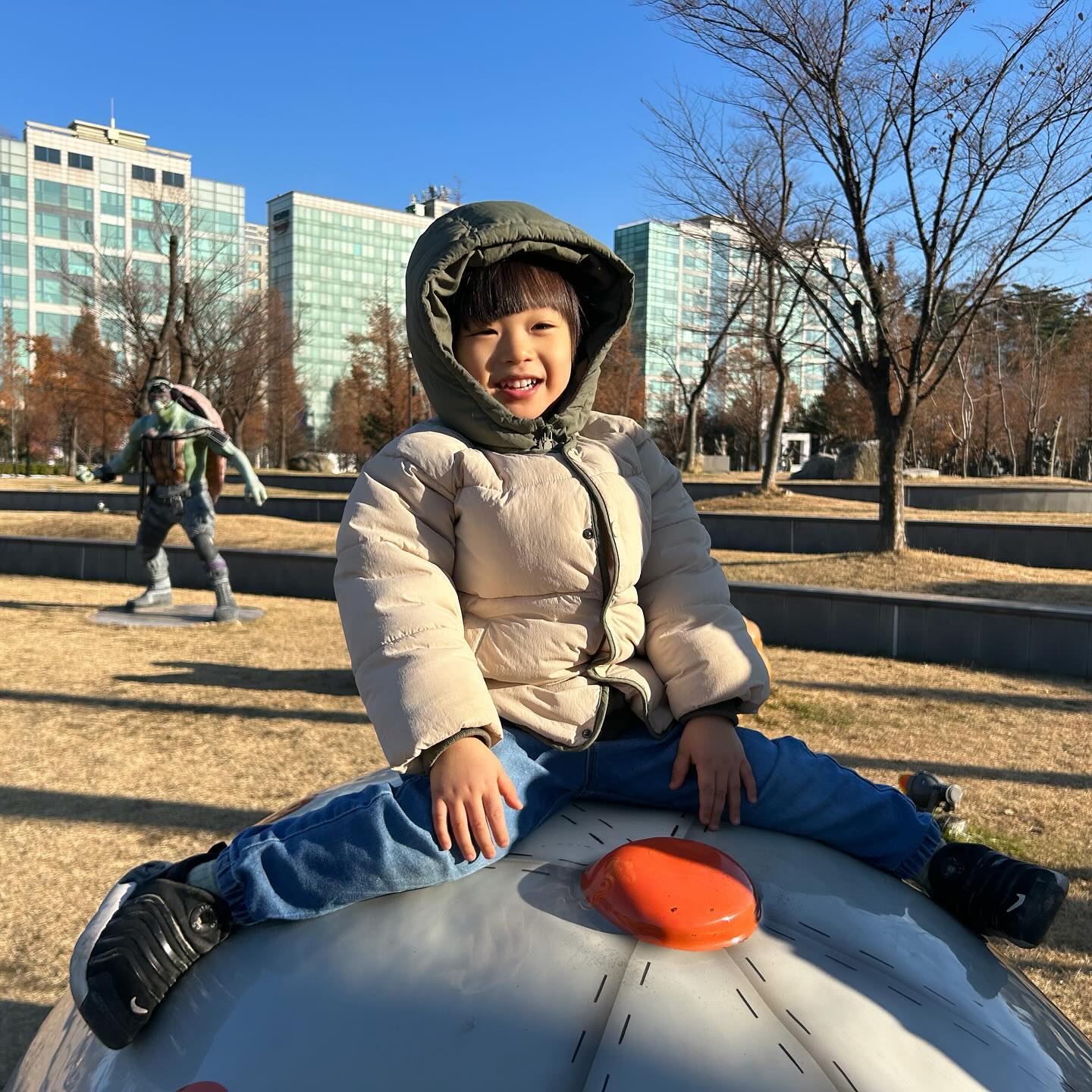 응 나도 
같이 보내는 시간을 좋아해 ☁️

#공항뿌수기