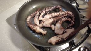 [이도마켓] 이도마켓 술도둑 가문어통족 400g 2팩, 소스패키지 2팩