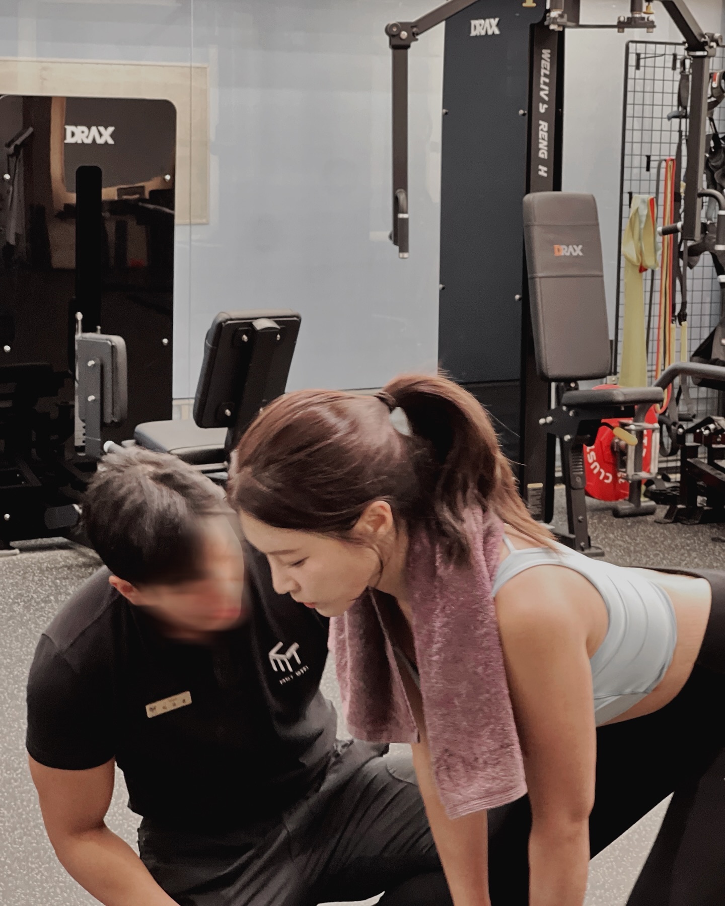호텔식 시설에 전문트레이너의 역량으로 
운동 정말 ‘잘’ 가르쳐주는 을지로 mctgym 

평소 잘못알고 있던 운동 방법 교정부터,
나에게 딱 맞는 루틴까지 알려주셔서 감동..🥹
기구도 많아서 눈치 안보고 마음껏 운동했ㄷr,,

광화문, 을지로 근처이신 분들은 강력 추천드려요!

#을지로pt #을지로헬스장 #을지로헬스 #종로pt #종로헬스장 #mctgym #mctgym을지로 #mctgym을지로점