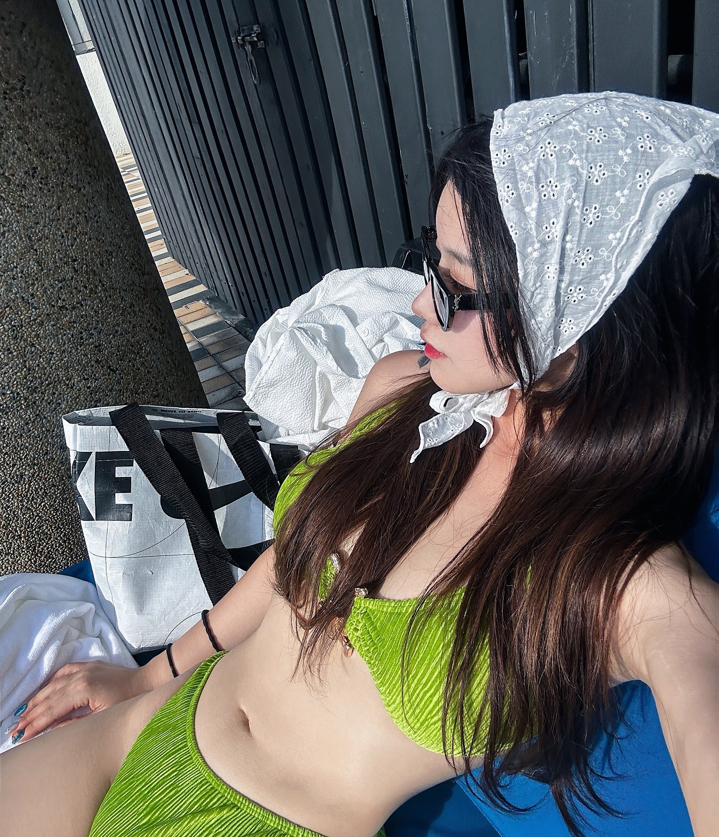 늦은 ㅇㅕ름 🕶️⛱️