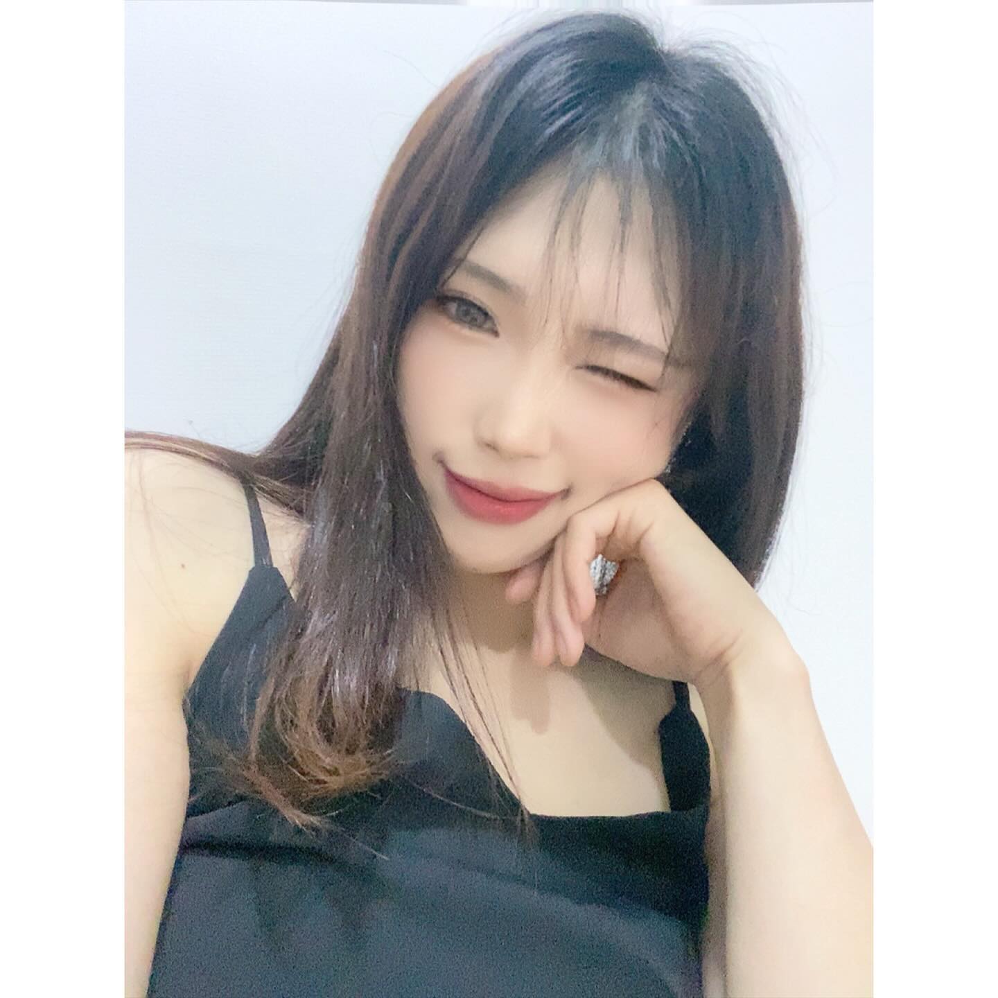 🖐🖐🖐

#selfie #셀피 #셀스타그램 #데일리그램 #일상 #daily #ootd #오오티디 #일상스타그램 #데일리 #좋아요 #셀카 #천안 #소통 #맞팔 #인스타그램 #서울 #골프