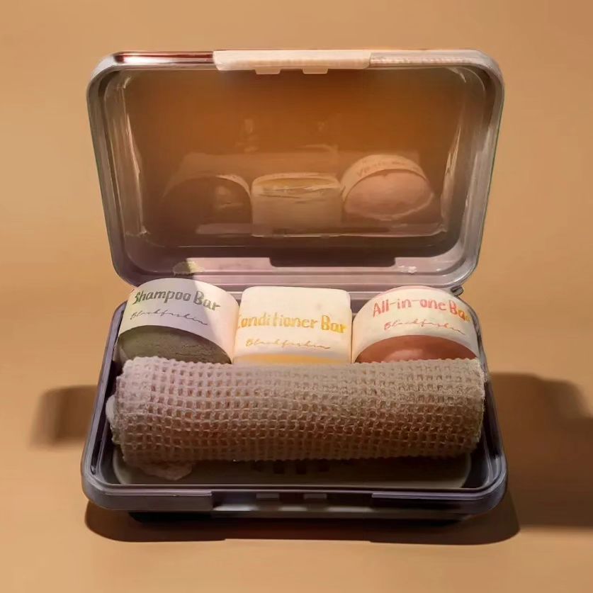 🧼 블랙퍼스킨 어메니티 3종 핸디 키트 🧼
-
breakfaskin
-
구성
샴푸바 | 린스바 | 올인원바 + 비누케이스 | 순면거품망 구성
-
🌸 휴대하기 간편해요
🌸 디자인이 고급스럽고 예뻐요
🌸 친환경적이에요
🌸 은은하게 나는 봄꽃 같은 향들도 좋아요
🌸 부드럽고 거품이 잘 나요
-
샴푸나 린스바는 처음 사용해보았는데 친환경적이고 건강해지는 느낌이었어요
향도 세지 않고 은은하고 고급스러워요 봄꽃들이 막 뒤섞인 느낌?
아무튼 잘 사용해보았습니다
양도 많아서 가족들과 다닐 때 다같이 써도 괜찮을 것 같고
여행용 세트 추천드려요🧳🧳🧳
-
https://smartstore.naver.com/breakfaskin/products/10164948733
-
#샴푸 #린스 #세면도구 #샤워중 #여행중 #여행준비물 #여행필수품 #여행용품 #친환경 #어메니티 #세면도구 #블랙퍼스킨