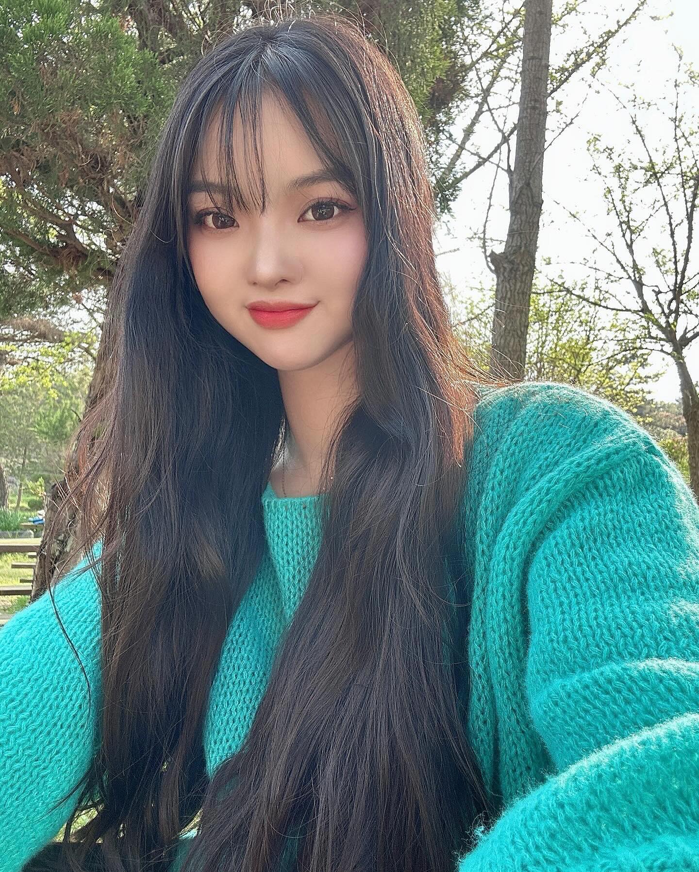 요즘 자꾸 잔소리한다.. 
”엄마,아빠 그만 떠들고 티비 조금만 보고 빨리자”
이러는데 참나 ㅋㅋㅋㅋㅋ🤷🏻‍♀️

# 인생첫팝핑캔디
# 화이팅이아루