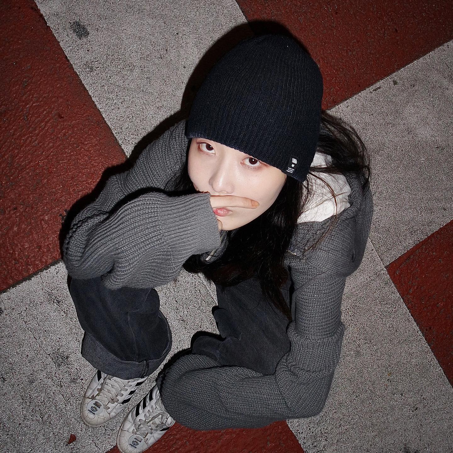 유명한아이 - Fight For (feat. Skinny Brown) 

2023.05.08 12pm

Lyrics by 유명한아이, Skinny Brown(skinnybrownn )
Composed by 유명한아이, Skinny Brown, Shades x IOF
Arranged by kimminjae(kim_dusty_minjae 
Mixed by 정마필(9602l4), 곽지은
Mastered by Kiz(ysn_kiz )
Photo by PoZe(p_oze7 
Directed + Edited by KITH BILL (kithbill)
Director of Photography - KITH BILL (kithbill)

Special thanks to. 루미넌트 스튜디오

피처링 도와주신 스키니 브라운님 너무너무 감사드립니다🍀

태어나서 처음으로 속에 든 이야기를 가사로 풀어냈는데
항상 옆에서 버팀목되는 좋은 친구들, 팬분들, 열심히 즐겁게 음악할 수 있게 해주셔서 항상 감사합니다!
Thank you all for making my life special👊