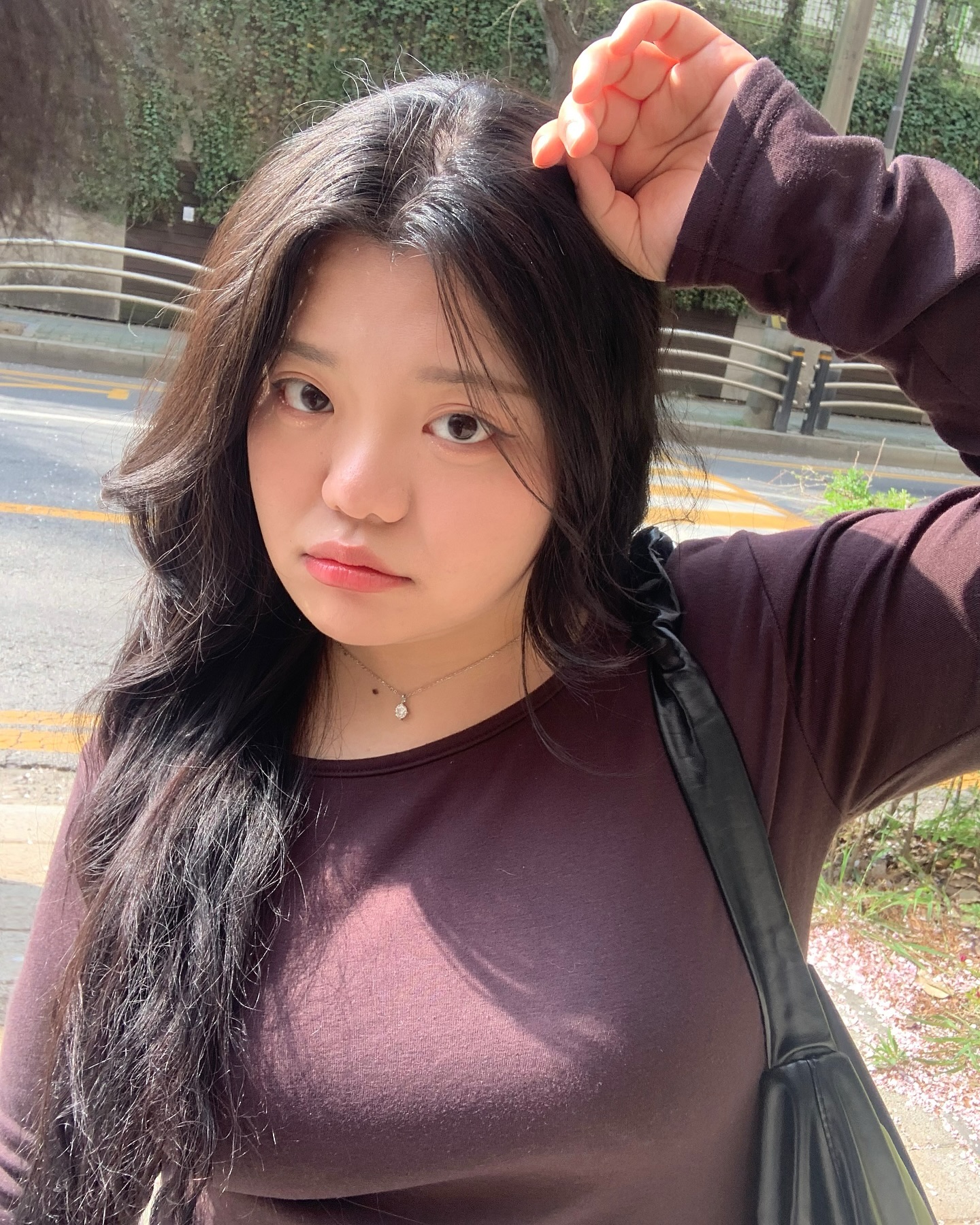 울어서 개구리 페페 됐어도 벚꽃 포기 못해 o̴̶̷̥᷅⌓o̴̶̷᷄