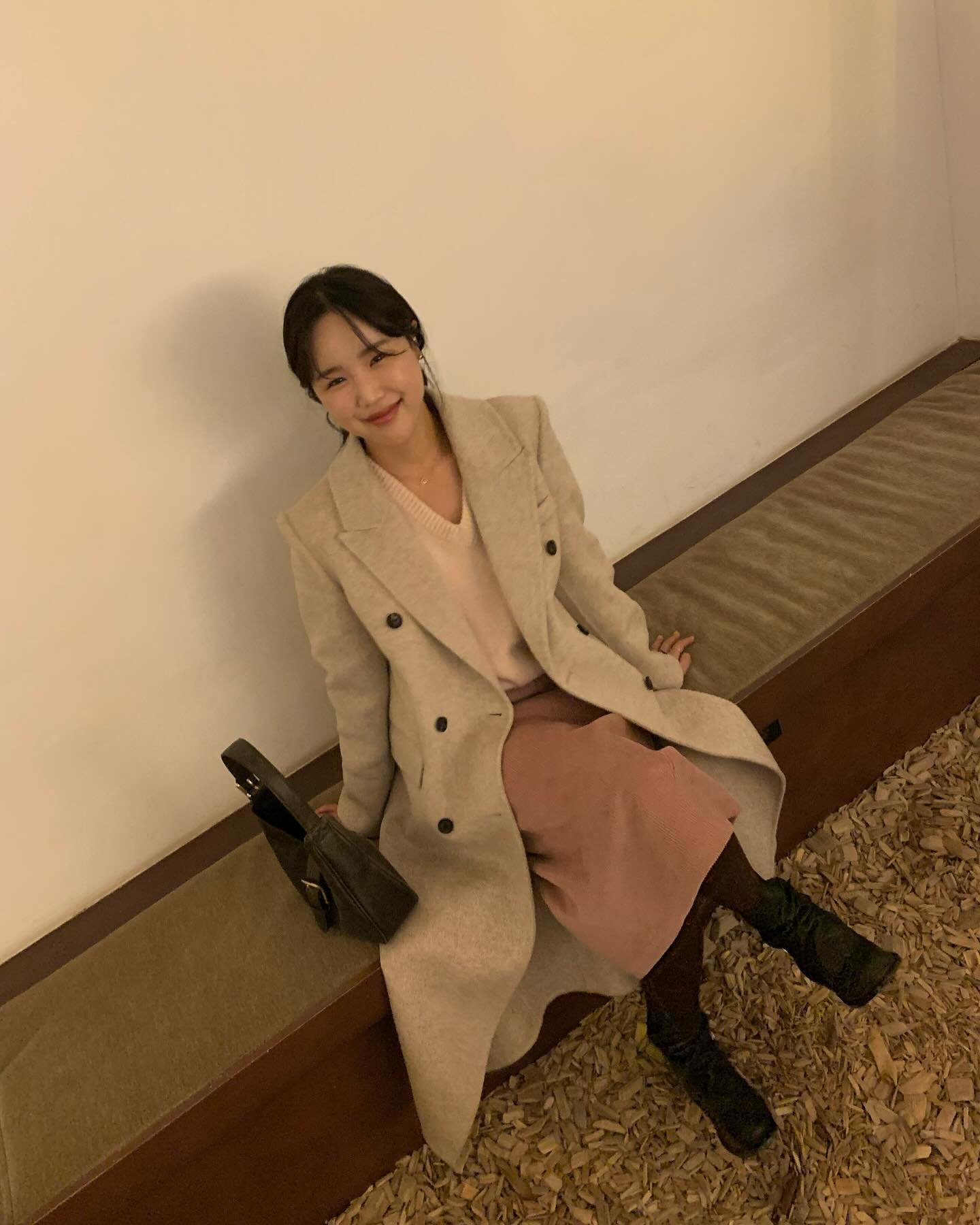 왜 그런 날 있잖아요. 머리 대충 묶었는데 신경써서 묶은 것보다 마음에 드는 날🙄