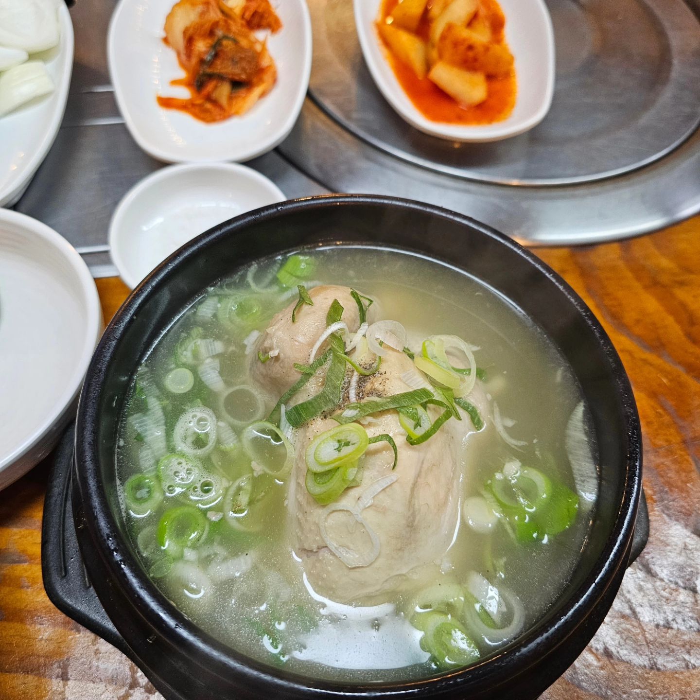 #시굴집
우리동네 맛집인데 은근 유명한 곳
밖에서 보기보다 안에 자리 많다

#인천맛집 #인천삼계탕 #인천백숙 #인천보양식 #인천오리백숙 #검암동맛집 #검암동백숙 #검암동삼계탕 #검암동오리백숙 #검암동오리백숙 #검바위역맛집 #검바위역백숙 #검바위역삼계탕 #검바위역오리백숙 #검바위역보양식