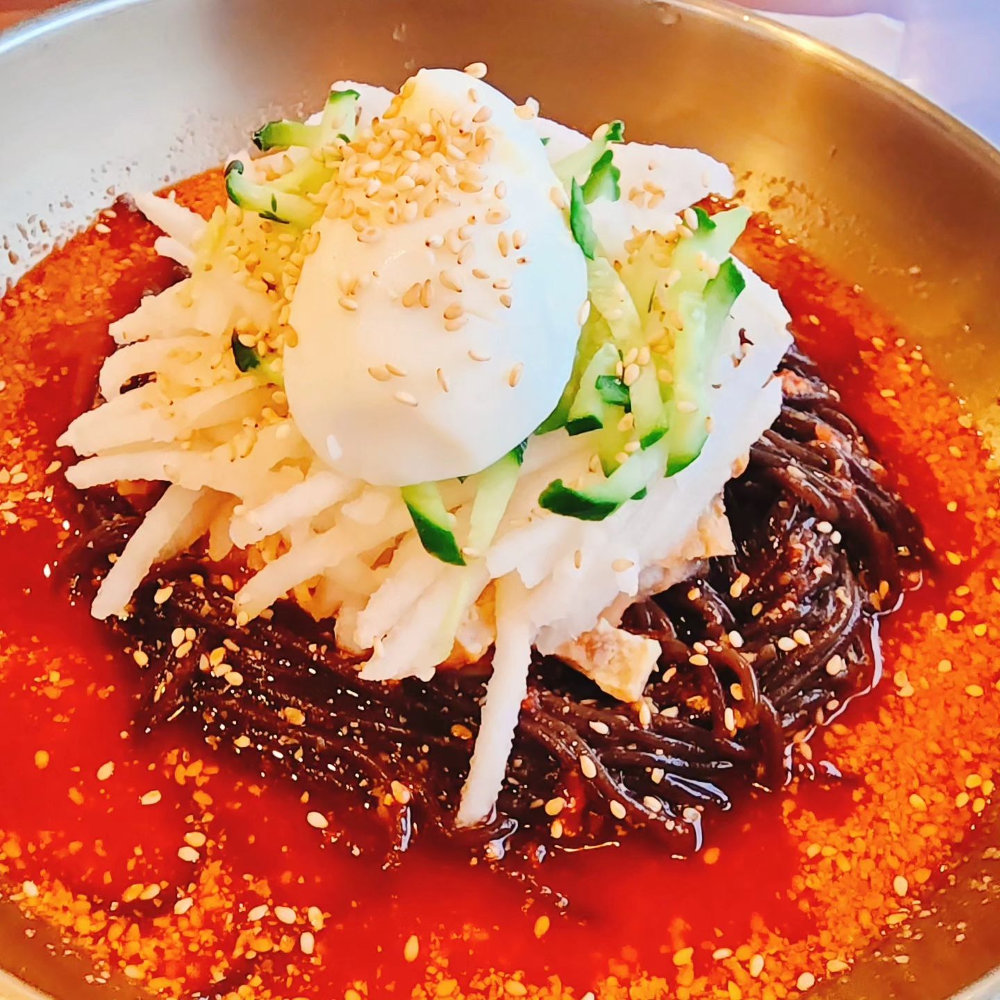 #남가옥

여름 맞이 진주냉면 남가옥에서
저녁 먹고 왔어요

진주냉면, 육전비빔밥, 메밀만두 
주문해서 배부르게 먹었습니다

#경주양남맛집 #진주냉면남가옥
#경주맛집 #주상절리맛집 #경주주상절리맛집
#경주남가옥 #양남남가옥 #경주여행