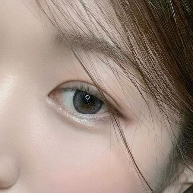 JIA SIM on Instagram: "#광고 요즘 제일 자주 하고 다니는 귀걸이&목걸이 set @right_here_women 🫶🏻 #롸잇히어 #right_here #쇼핑몰추천 #주얼리 #주얼리추천"